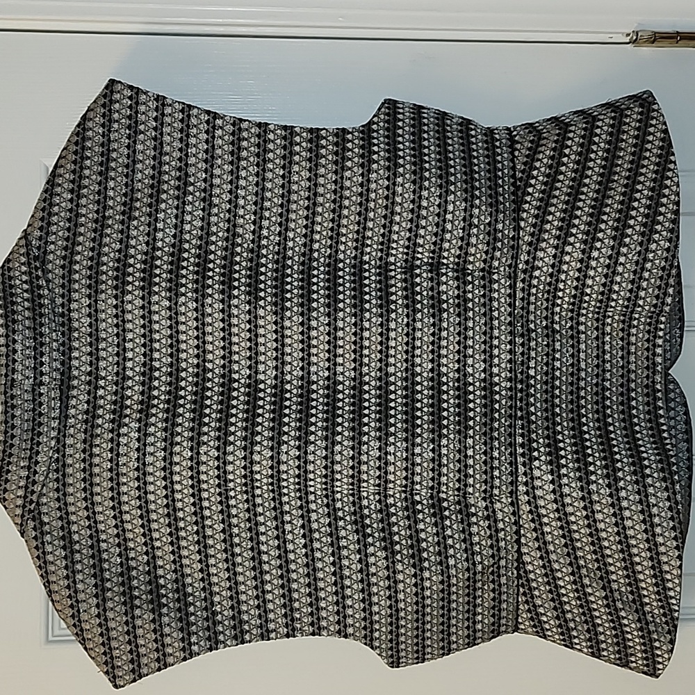 NWT BCBG LADIES VEST - Picture 5 of 5